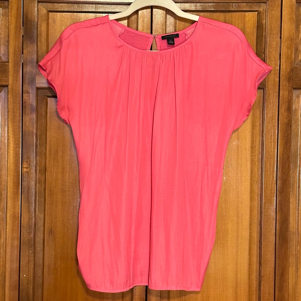 Ann Taylor Mixed Media Short Sleeve Blouse Hot Pink Extra Small
